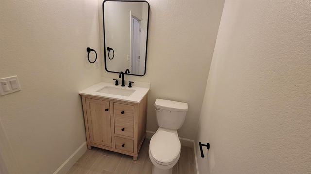 6064 Oberlander Dr, Roseville, CA 95747