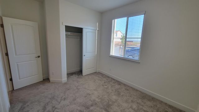 6064 Oberlander Dr, Roseville, CA 95747