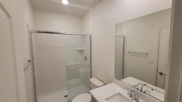 6064 Oberlander Dr, Roseville, CA 95747