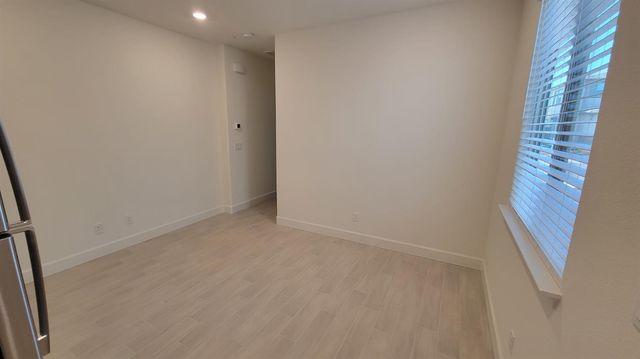 6064 Oberlander Dr, Roseville, CA 95747