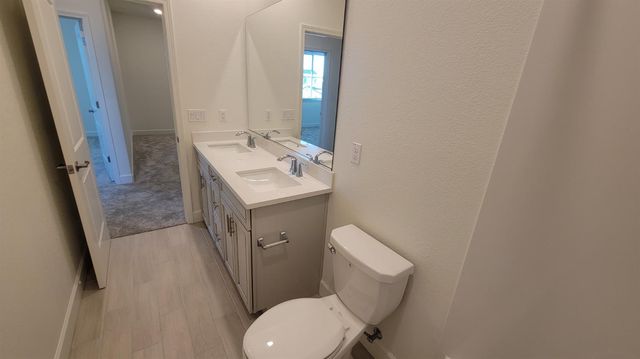 6064 Oberlander Dr, Roseville, CA 95747