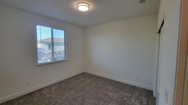 6064 Oberlander Dr, Roseville, CA 95747