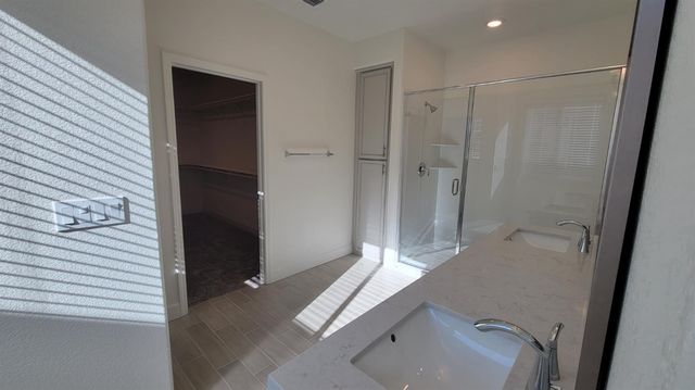 6064 Oberlander Dr, Roseville, CA 95747