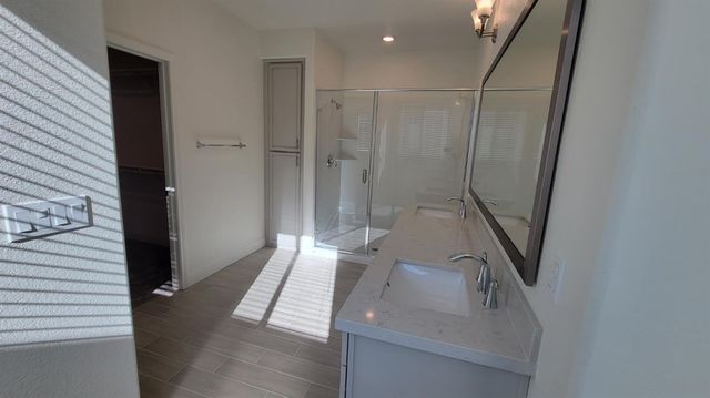 6064 Oberlander Dr, Roseville, CA 95747