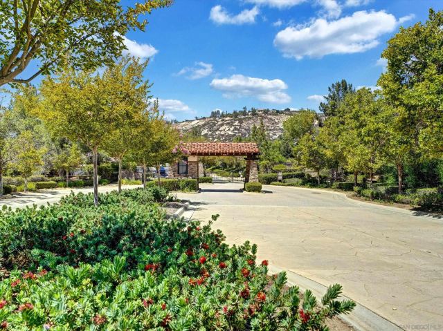 27248 Saint Andrews Ln, Valley Center, CA 92082