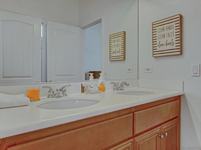 27248 Saint Andrews Ln, Valley Center, CA 92082