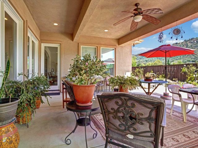 27248 Saint Andrews Ln, Valley Center, CA 92082