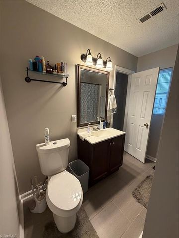 605 Sir Knight Court, Clemmons, NC 27012