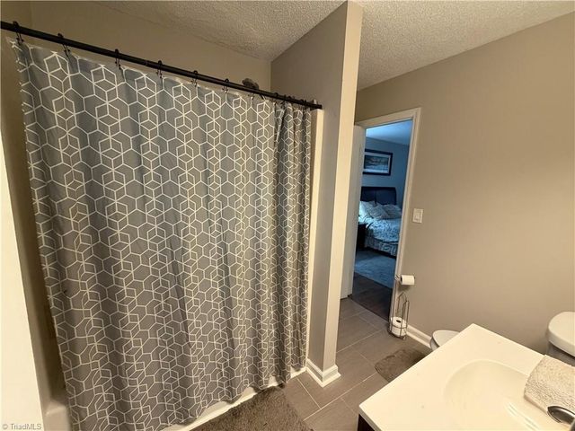 605 Sir Knight Court, Clemmons, NC 27012