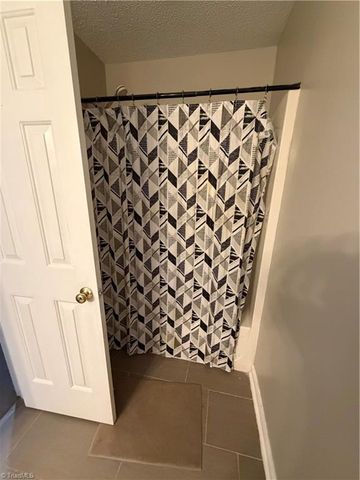 605 Sir Knight Court, Clemmons, NC 27012