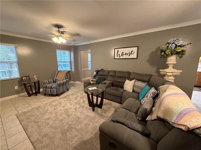 605 Sir Knight Court, Clemmons, NC 27012