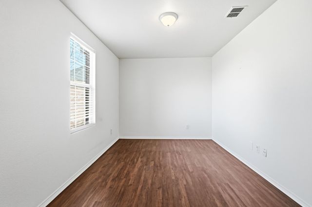 1246 Yukon Drive, Glenn Heights, TX 75154