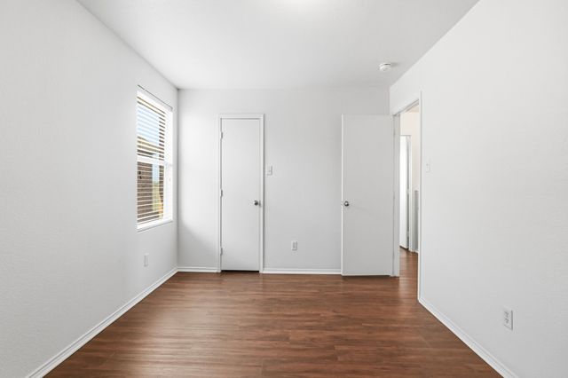 1246 Yukon Drive, Glenn Heights, TX 75154