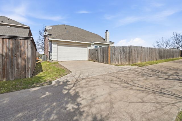 1246 Yukon Drive, Glenn Heights, TX 75154