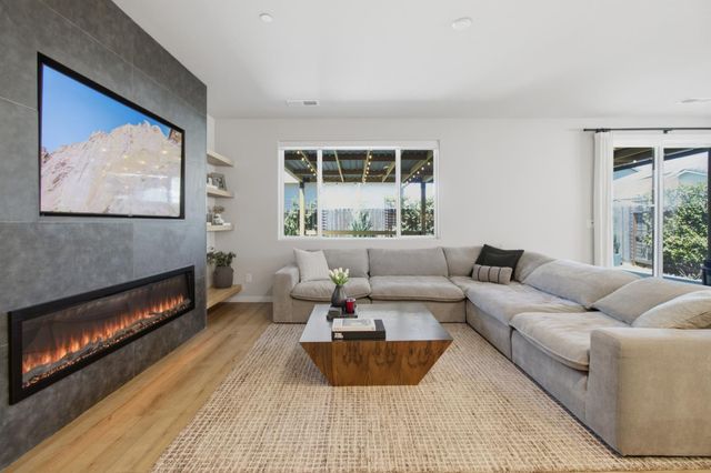792 cross creek, Lincoln, CA 95648