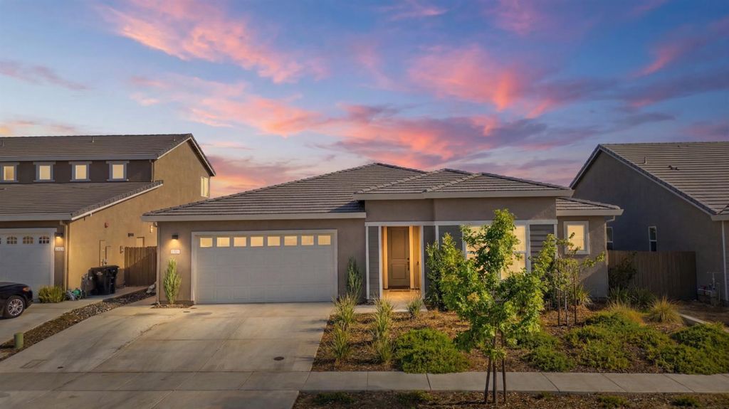792 cross creek, Lincoln, CA 95648