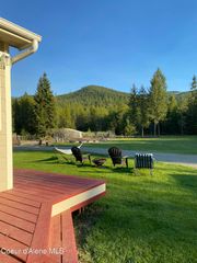 850 Hoop Loop Rd, Priest River, ID 83856