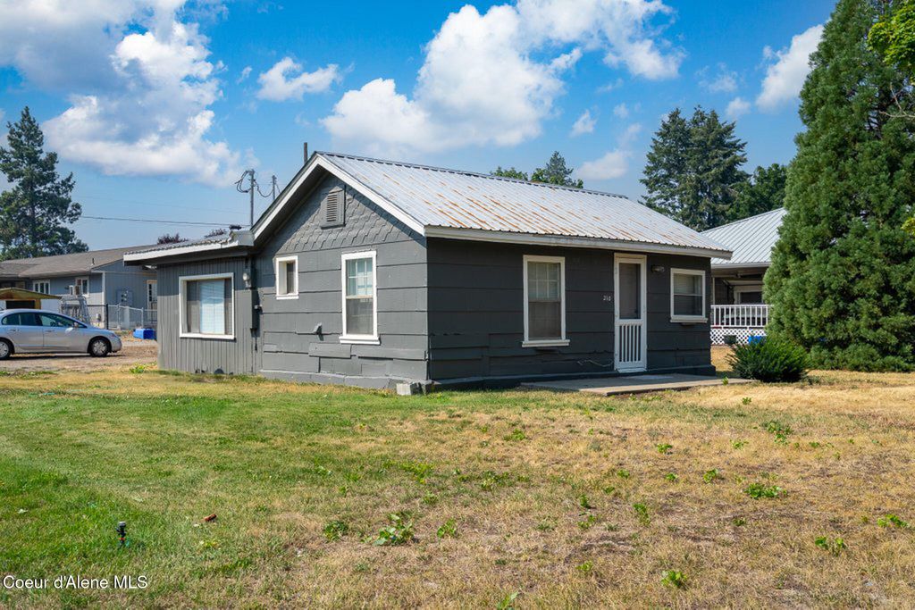 210 E 11th AVE, Post Falls, ID 83854 photo 5