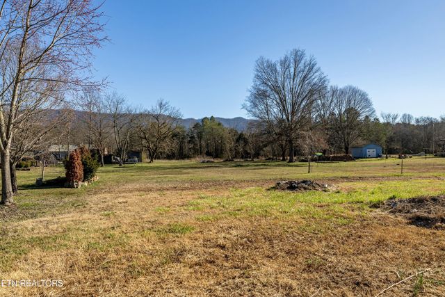 4208 Kagley Chapel Rd, Maryville, TN 37803
