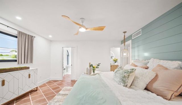 718 GOLDEN BEACH BOULEVARD 1, Venice, FL 34285
