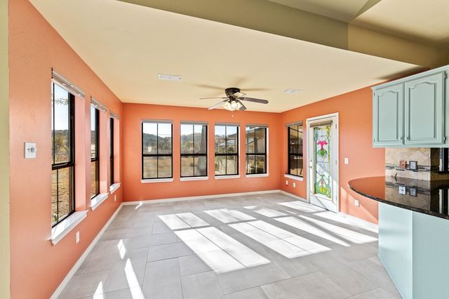 122 Windwood Rd, Kerrville, TX 78028