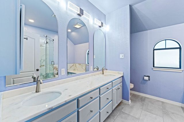 122 Windwood Rd, Kerrville, TX 78028