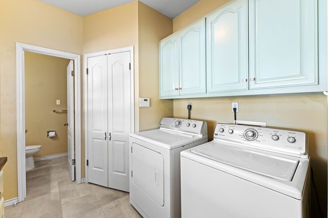 122 Windwood Rd, Kerrville, TX 78028