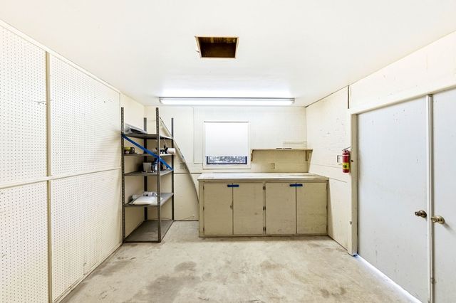 122 Windwood Rd, Kerrville, TX 78028