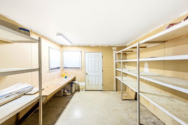 122 Windwood Rd, Kerrville, TX 78028