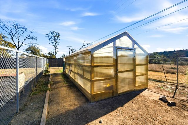 122 Windwood Rd, Kerrville, TX 78028