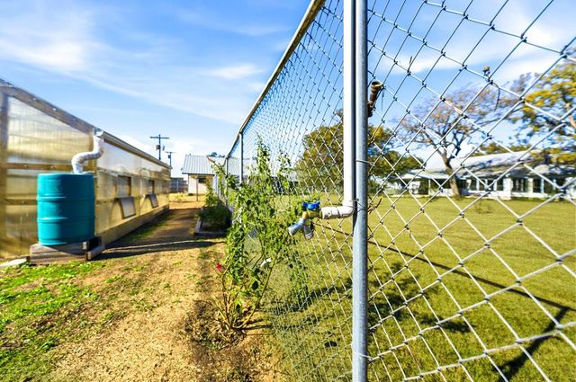 122 Windwood Rd, Kerrville, TX 78028