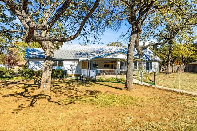 122 Windwood Rd, Kerrville, TX 78028