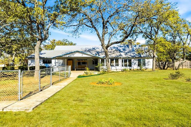 122 Windwood Rd, Kerrville, TX 78028