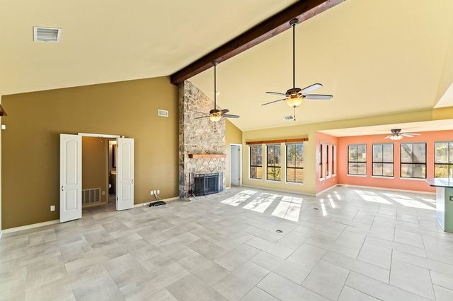 122 Windwood Rd, Kerrville, TX 78028