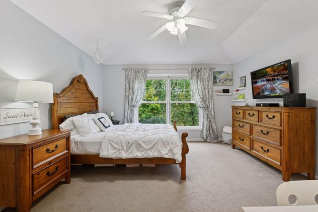 6930 Lake Harrison Circle, Chanhassen, MN 55317