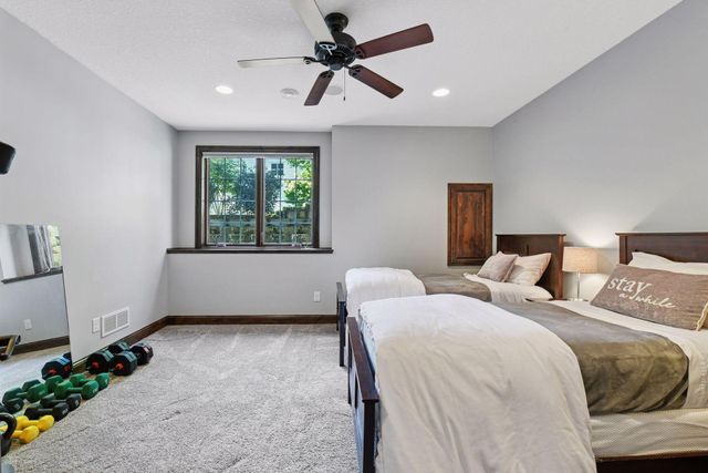 6930 Lake Harrison Circle, Chanhassen, MN 55317