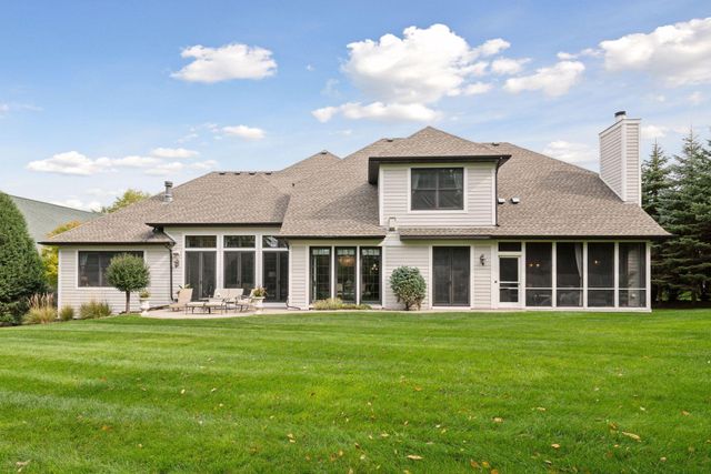 6930 Lake Harrison Circle, Chanhassen, MN 55317