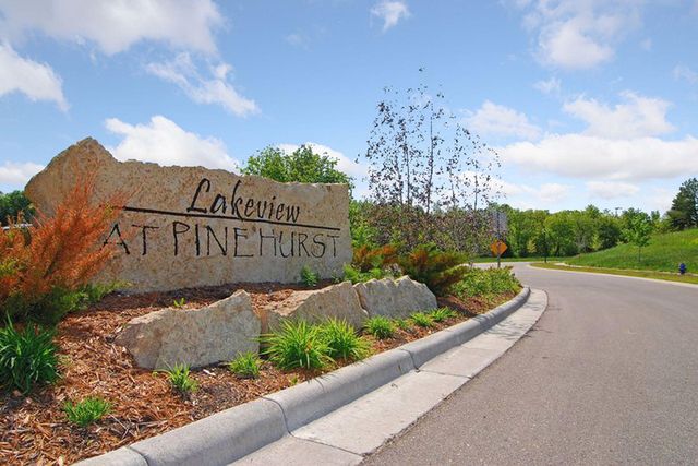 6930 Lake Harrison Circle, Chanhassen, MN 55317