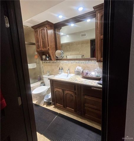 902 W Mahl Street, Edinburg, TX 78539