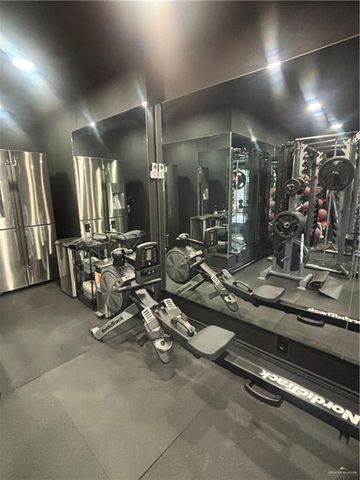 902 W Mahl Street, Edinburg, TX 78539