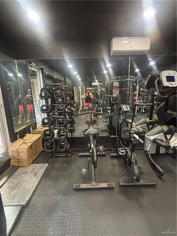 902 W Mahl Street, Edinburg, TX 78539