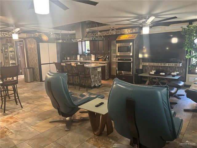 902 W Mahl Street, Edinburg, TX 78539