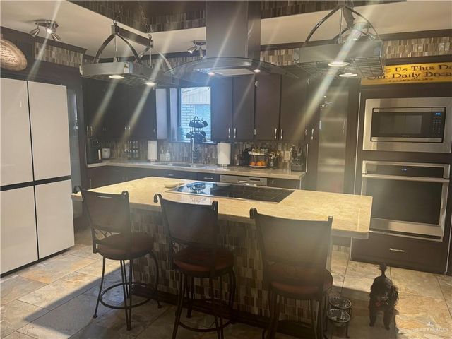 902 W Mahl Street, Edinburg, TX 78539