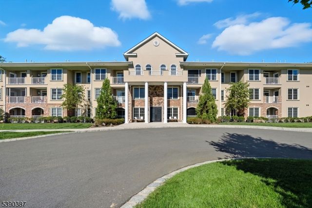 208 Fischer Ct, Rockaway Twp., NJ 07834