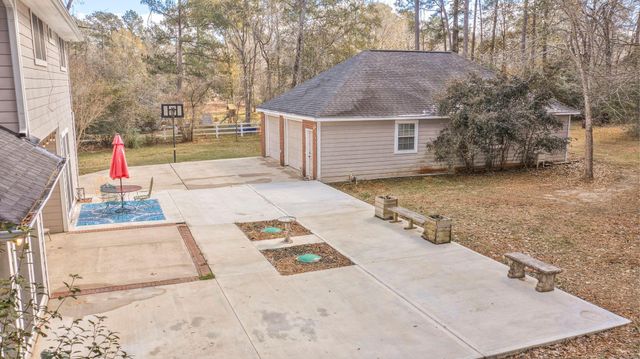 8903 Sendera Drive, Magnolia, TX 77354