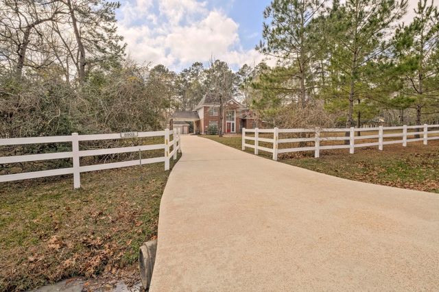 8903 Sendera Drive, Magnolia, TX 77354