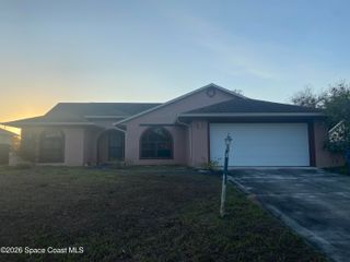1468 Glendale Avenue NW, Palm Bay, FL 32907