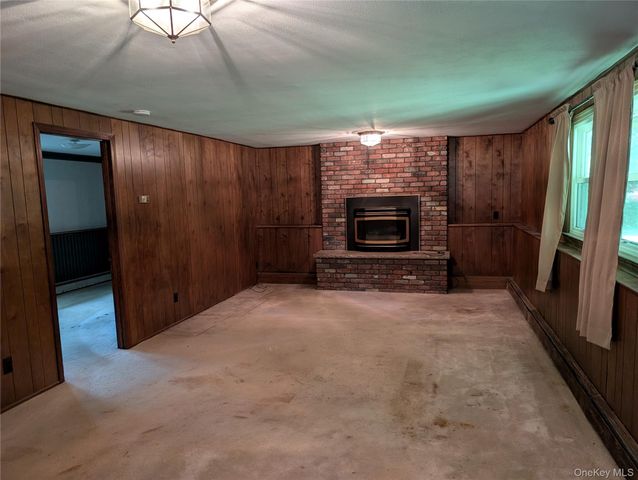 11 Kevin Court, Montgomery, NY 12549