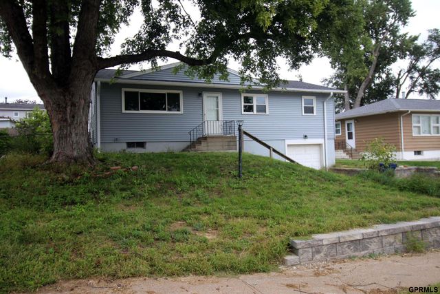 3310 Willow Street, Bellevue, NE 68147