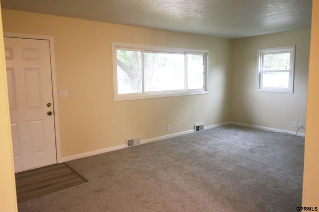 3310 Willow Street, Bellevue, NE 68147